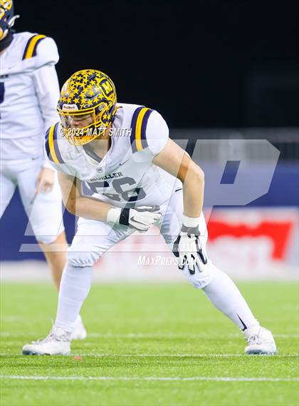 Thumbnail 2 in Archbishop Moeller vs. Olentangy Liberty (OHSAA Division 1 Final) photogallery.