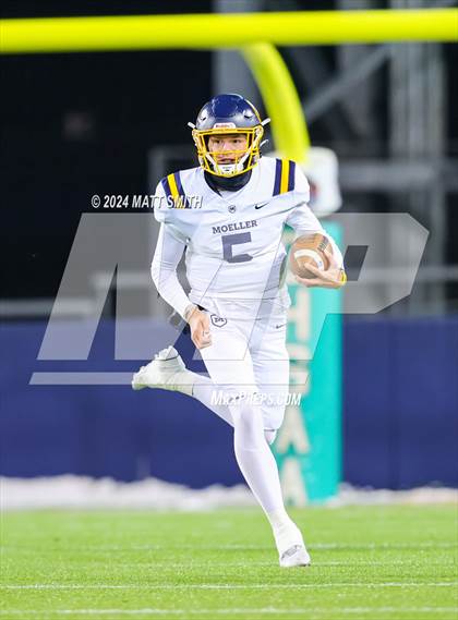 Thumbnail 3 in Archbishop Moeller vs. Olentangy Liberty (OHSAA Division 1 Final) photogallery.