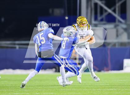 Thumbnail 2 in Archbishop Moeller vs. Olentangy Liberty (OHSAA Division 1 Final) photogallery.
