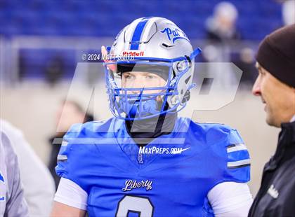 Thumbnail 3 in Archbishop Moeller vs. Olentangy Liberty (OHSAA Division 1 Final) photogallery.