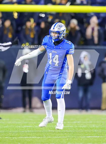 Thumbnail 3 in Archbishop Moeller vs. Olentangy Liberty (OHSAA Division 1 Final) photogallery.