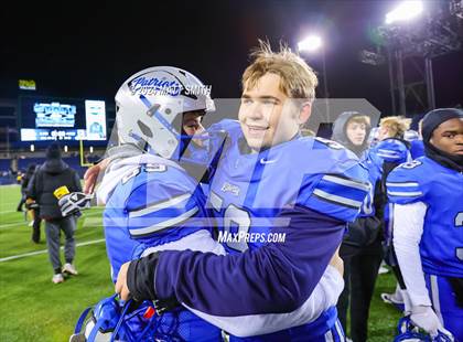 Thumbnail 3 in Archbishop Moeller vs. Olentangy Liberty (OHSAA Division 1 Final) photogallery.
