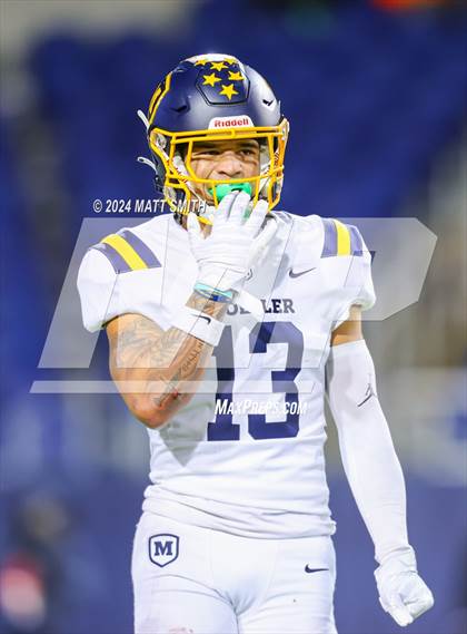 Thumbnail 3 in Archbishop Moeller vs. Olentangy Liberty (OHSAA Division 1 Final) photogallery.