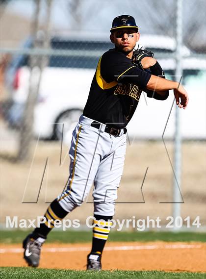 Thumbnail 1 in Garland @ Sachse photogallery.