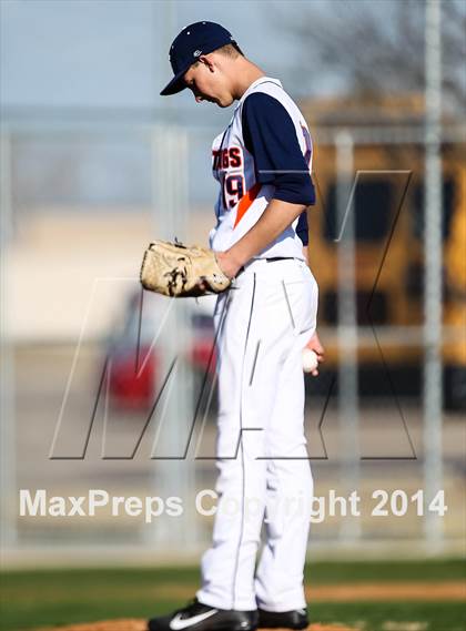 Thumbnail 3 in Garland @ Sachse photogallery.
