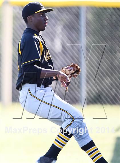 Thumbnail 3 in Garland @ Sachse photogallery.