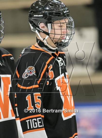 Thumbnail 3 in Mamaroneck vs. West Genesee (NYSPHSAA Division 1 Final) photogallery.