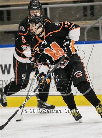 Thumbnail 3 in Mamaroneck vs. West Genesee (NYSPHSAA Division 1 Final) photogallery.