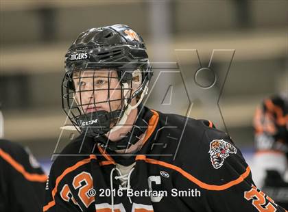 Thumbnail 3 in Mamaroneck vs. West Genesee (NYSPHSAA Division 1 Final) photogallery.