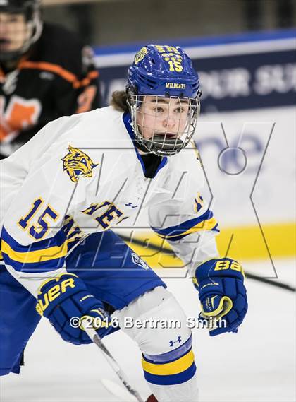 Thumbnail 2 in Mamaroneck vs. West Genesee (NYSPHSAA Division 1 Final) photogallery.