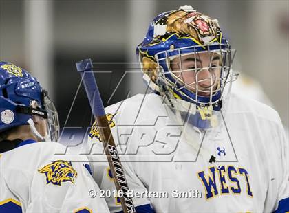 Thumbnail 1 in Mamaroneck vs. West Genesee (NYSPHSAA Division 1 Final) photogallery.