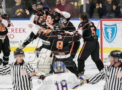 Thumbnail 3 in Mamaroneck vs. West Genesee (NYSPHSAA Division 1 Final) photogallery.