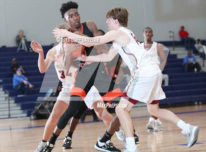 Thumbnail 1 in White Plains vs Porter-Gaud (Rotary Roundball Classic) photogallery.