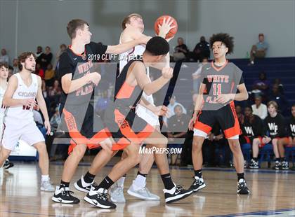 Thumbnail 3 in White Plains vs Porter-Gaud (Rotary Roundball Classic) photogallery.