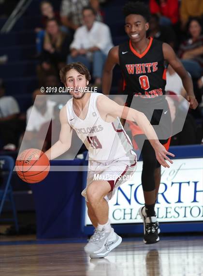 Thumbnail 3 in White Plains vs Porter-Gaud (Rotary Roundball Classic) photogallery.