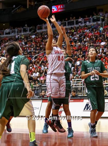 Thumbnail 1 in Page vs. Tuba City (AIA Division 3 Final) photogallery.
