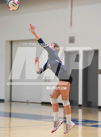 Thumbnail 3 in Horizon Honors vs. Scottsdale Prep (PCDS Desert Classic) photogallery.