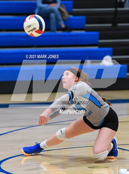 Thumbnail 1 in Horizon Honors vs. Scottsdale Prep (PCDS Desert Classic) photogallery.