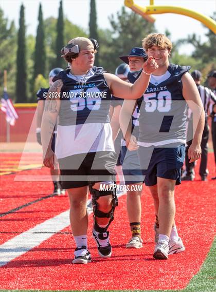 Thumbnail 2 in Perry vs. Granite Hills (The Honor Bowl) photogallery.
