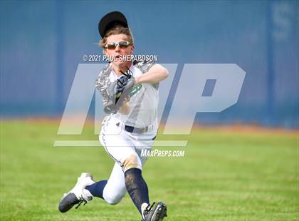 Thumbnail 3 in Highlands Ranch vs. Thunder Ridge photogallery.