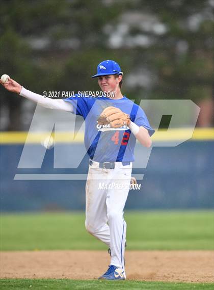 Thumbnail 1 in Highlands Ranch vs. Thunder Ridge photogallery.
