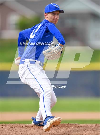 Thumbnail 1 in Highlands Ranch vs. Thunder Ridge photogallery.