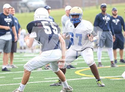 Thumbnail 1 in Siegel @ Brentwood (Freshman Scrimmage) photogallery.