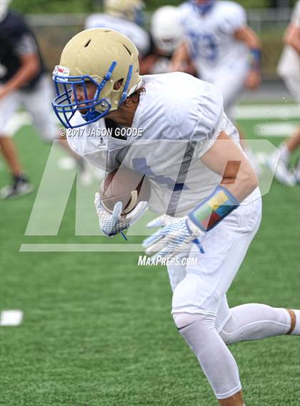 Thumbnail 2 in Siegel @ Brentwood (Freshman Scrimmage) photogallery.
