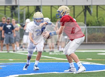 Thumbnail 3 in Siegel @ Brentwood (Freshman Scrimmage) photogallery.