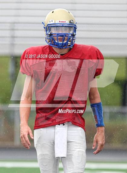Thumbnail 2 in Siegel @ Brentwood (Freshman Scrimmage) photogallery.