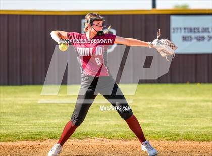 Thumbnail 2 in Saint Jo @ Collinsville photogallery.