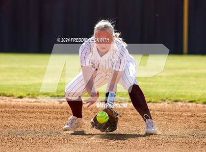 Thumbnail 2 in Saint Jo @ Collinsville photogallery.