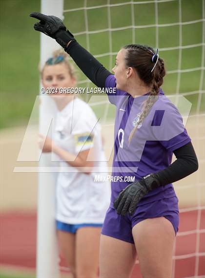 Thumbnail 3 in Midlothian vs Colleyville Heritage (UIL Soccer 5A Regional Quarter Final) photogallery.