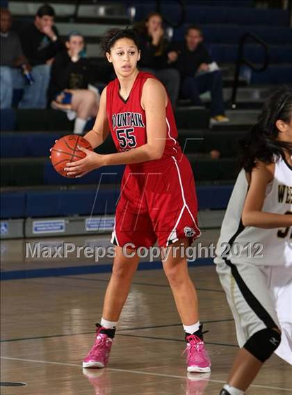 Thumbnail 1 in Westview vs. Red Mountain (So Cal Holiday Prep Classic) photogallery.