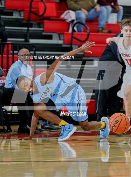 Thumbnail 3 in Bella Vista vs Burbank (Cordova Christmas Classic) photogallery.