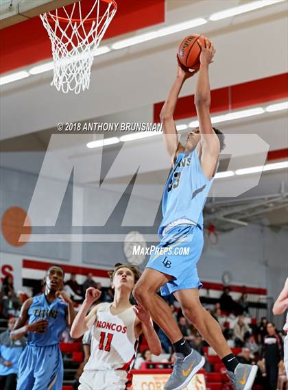 Thumbnail 2 in Bella Vista vs Burbank (Cordova Christmas Classic) photogallery.