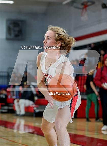Thumbnail 2 in Bella Vista vs Burbank (Cordova Christmas Classic) photogallery.