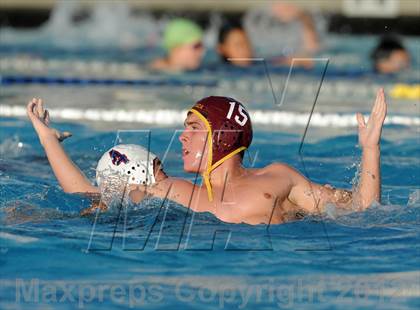 Thumbnail 1 in Los Alamitos vs Esperanza photogallery.