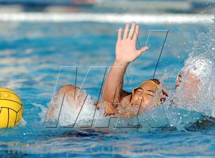 Thumbnail 1 in Los Alamitos vs Esperanza photogallery.