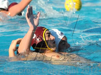 Thumbnail 3 in Los Alamitos vs Esperanza photogallery.