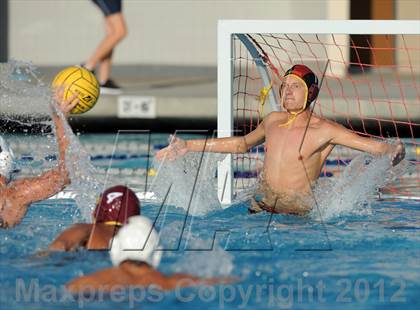 Thumbnail 2 in Los Alamitos vs Esperanza photogallery.