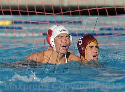 Thumbnail 2 in Los Alamitos vs Esperanza photogallery.