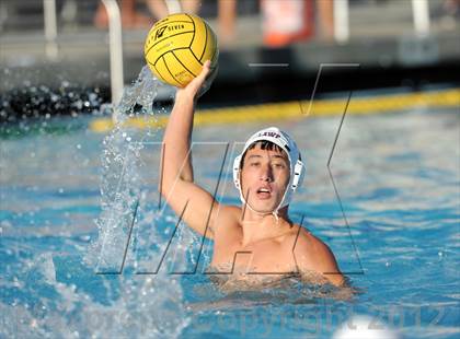 Thumbnail 2 in Los Alamitos vs Esperanza photogallery.