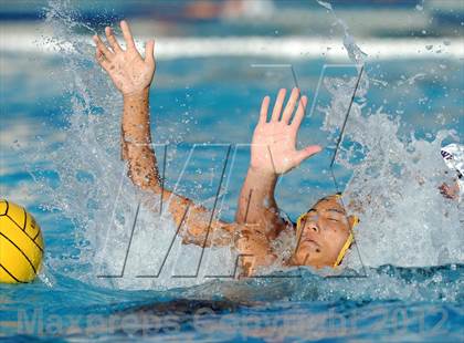 Thumbnail 2 in Los Alamitos vs Esperanza photogallery.