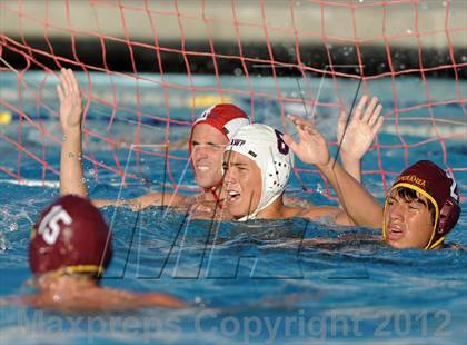 Thumbnail 3 in Los Alamitos vs Esperanza photogallery.