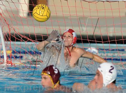 Thumbnail 1 in Los Alamitos vs Esperanza photogallery.