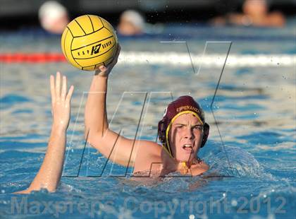 Thumbnail 2 in Los Alamitos vs Esperanza photogallery.