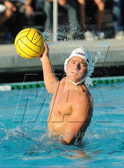Thumbnail 2 in Los Alamitos vs Esperanza photogallery.