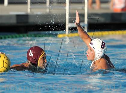 Thumbnail 3 in Los Alamitos vs Esperanza photogallery.