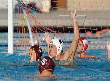 Thumbnail 1 in Los Alamitos vs Esperanza photogallery.